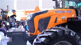 2025國(guó)際農(nóng)機(jī)展丨英軒重工旗艦版YM 2404拖拉機(jī)亮點(diǎn)解析