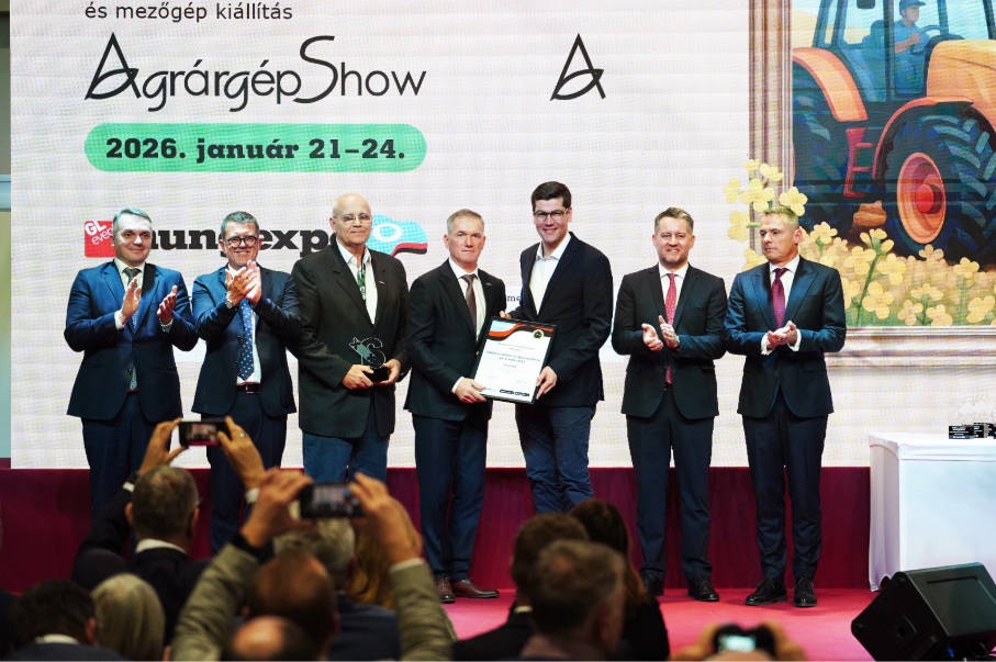 全球認證實力！CLAAS AXION 系列拖拉機獲“國際產(chǎn)品開發(fā)類大獎”